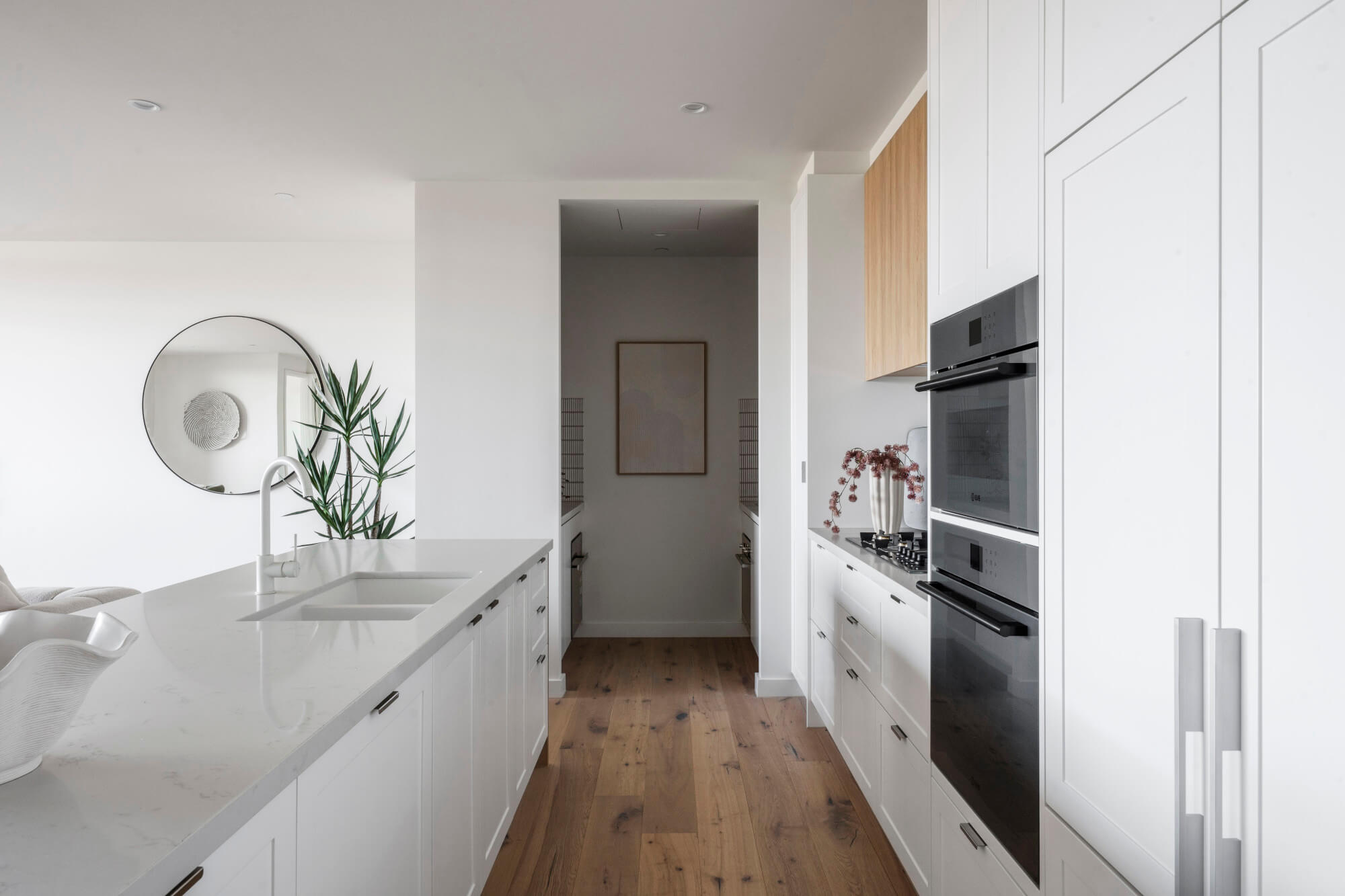 Live at Eva Elsternwick